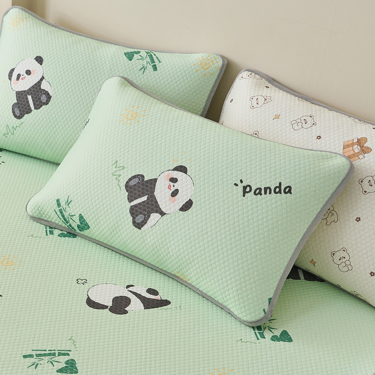奇丝雅 2026新款夏季A类卡通印花冰豆豆冰丝凉席枕套凉感家用可机洗单人学生宿舍48×74cm一只一对 熊猫家园