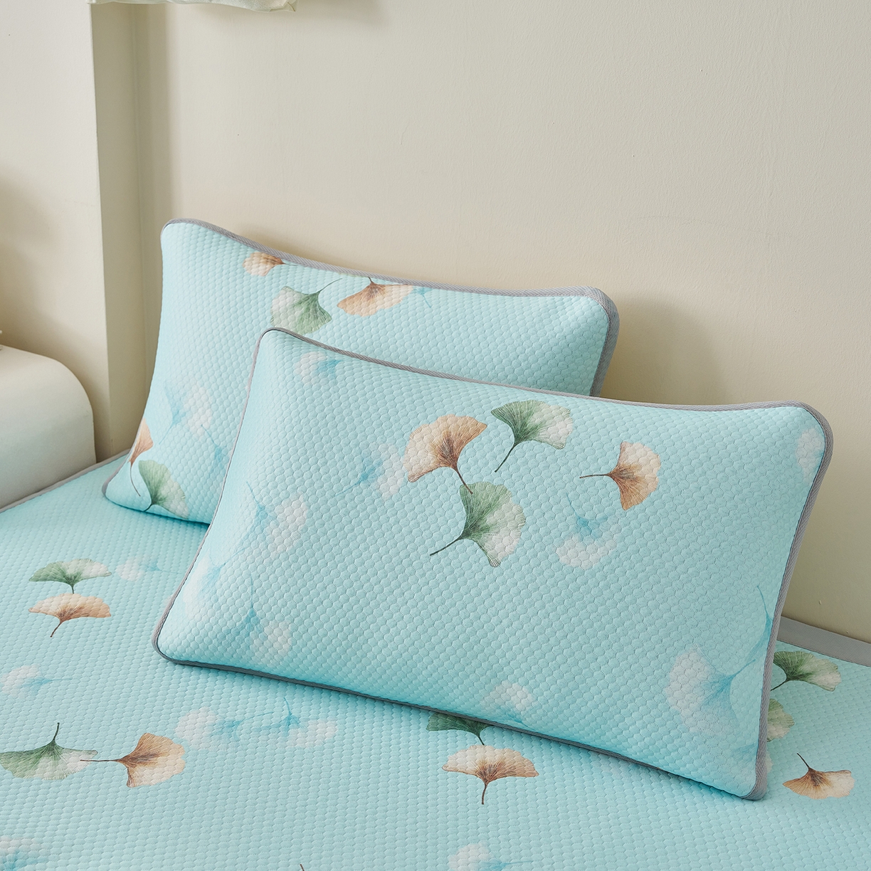 奇丝雅 2026新款夏季A类卡通印花冰豆豆冰丝凉席枕套凉感家用可机洗单人学生宿舍48×74cm一只一对 叶语