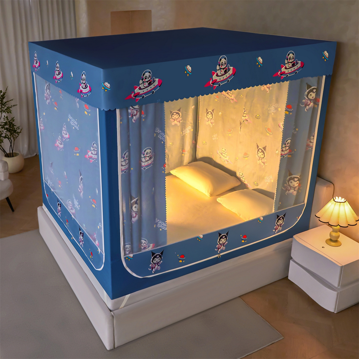 91家纺网 家纺一手货源 找家纺 迪凡保罗蚊帐 2026新款2606专版卡通回底全底AB版遮光帘坐床蚊帐 遨游太空-无床帘