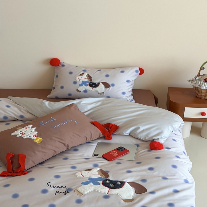 91家纺网 家纺一手货源 找家纺 桔子家纺 2026新款100s全棉快乐系列四件套 快乐小马