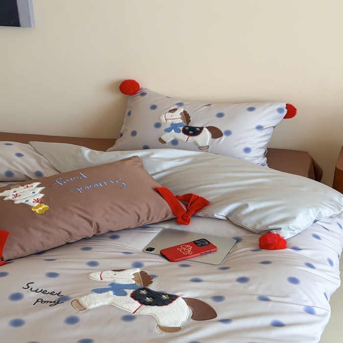 91家纺网 家纺一手货源 找家纺 桔子家纺 2026新款100s全棉快乐系列四件套 快乐小马