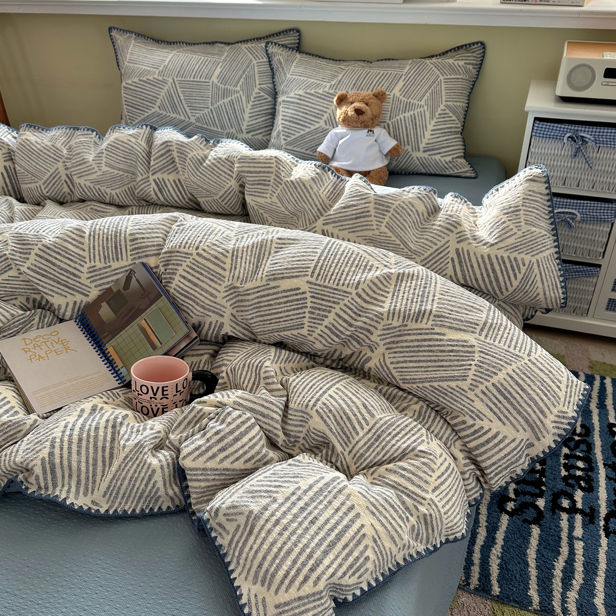 91家纺网 家纺一手货源 找家纺 几禾 2026新款高品质A类110g泡芙纱甜栗贝壳边四件套 甜栗-浅川纹