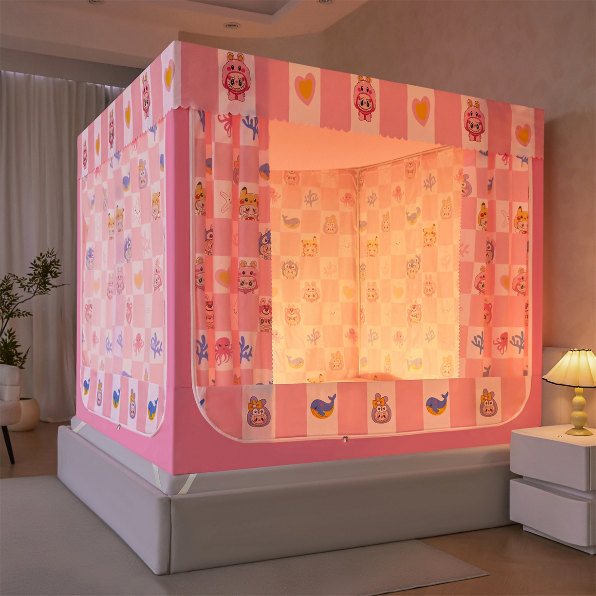 91家纺网 家纺一手货源 找家纺 迪凡保罗蚊帐 2026新款2606专版卡通回底全底AB版遮光帘坐床蚊帐 趣玩格子-无床帘