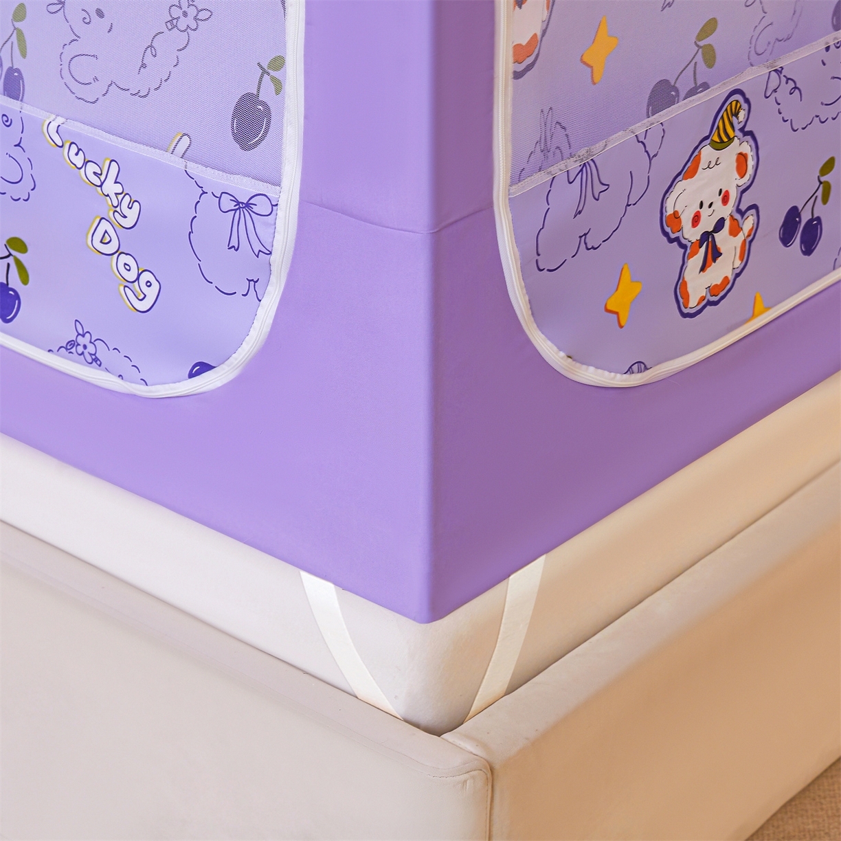 91家纺网 家纺一手货源 找家纺 迪凡保罗蚊帐 2026新款2606专版卡通回底全底AB版遮光帘坐床蚊帐 萌萌狗-带床帘