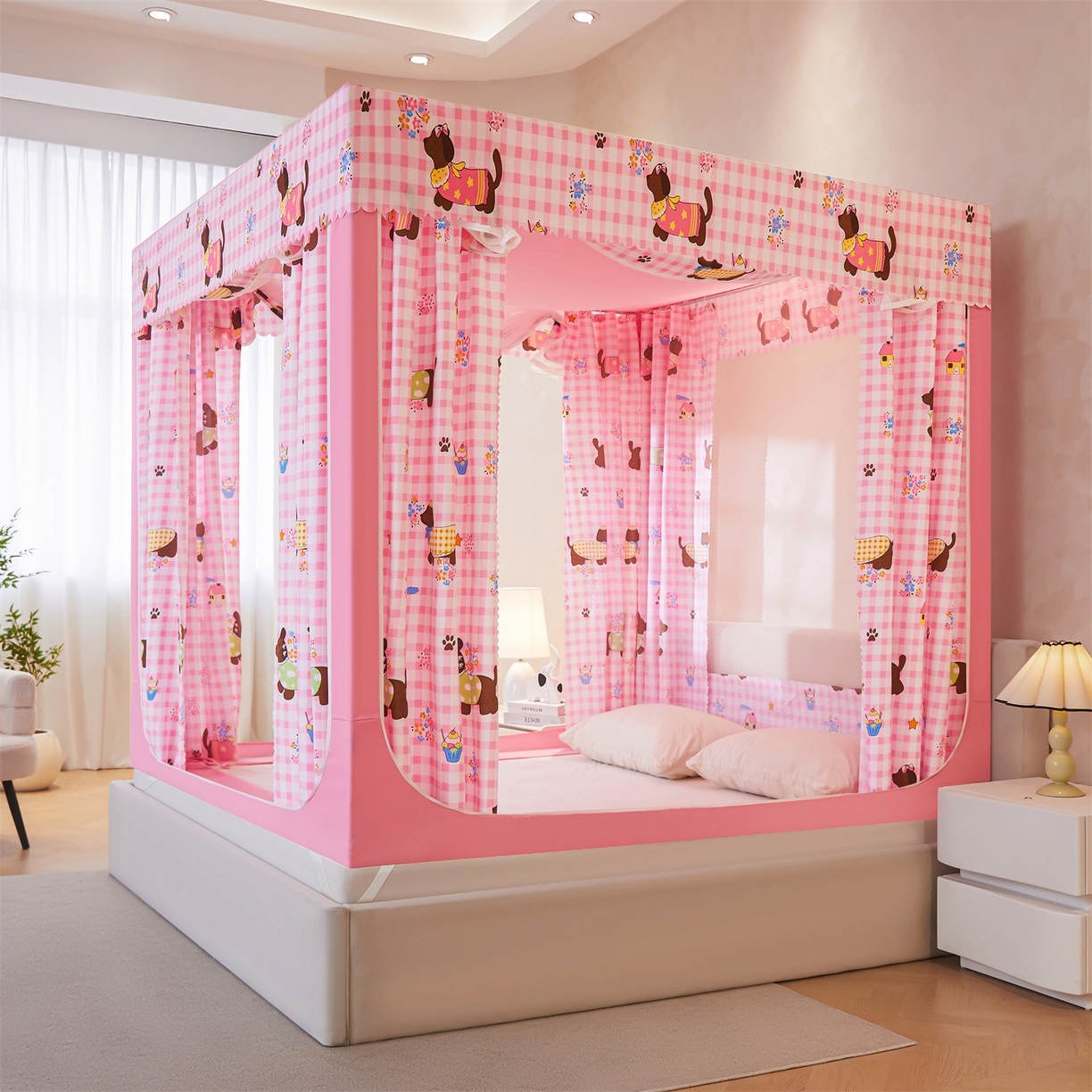 91家纺网 家纺一手货源 找家纺 迪凡保罗蚊帐 2026新款2606专版卡通回底全底AB版遮光帘坐床蚊帐 拉拉狗-带床帘