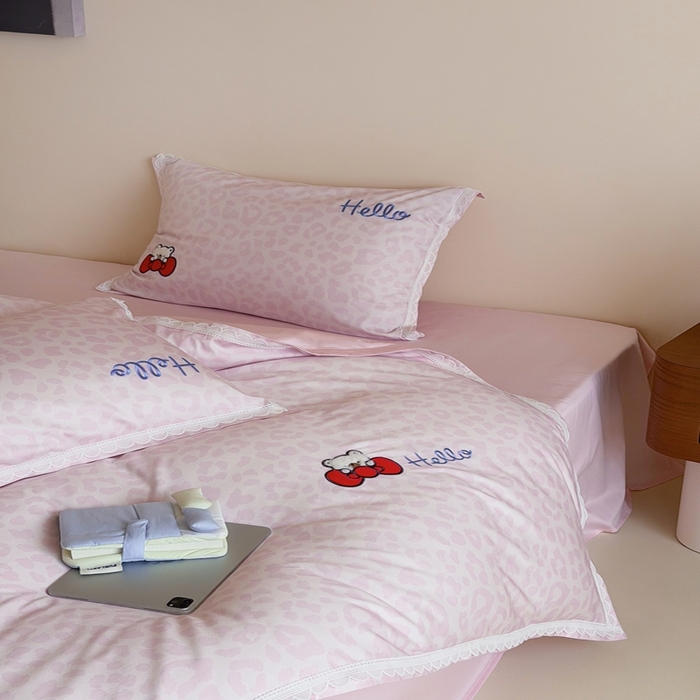 91家纺网 家纺一手货源 找家纺 桔子家纺 2026新款100s全棉快乐系列四件套 快乐小熊