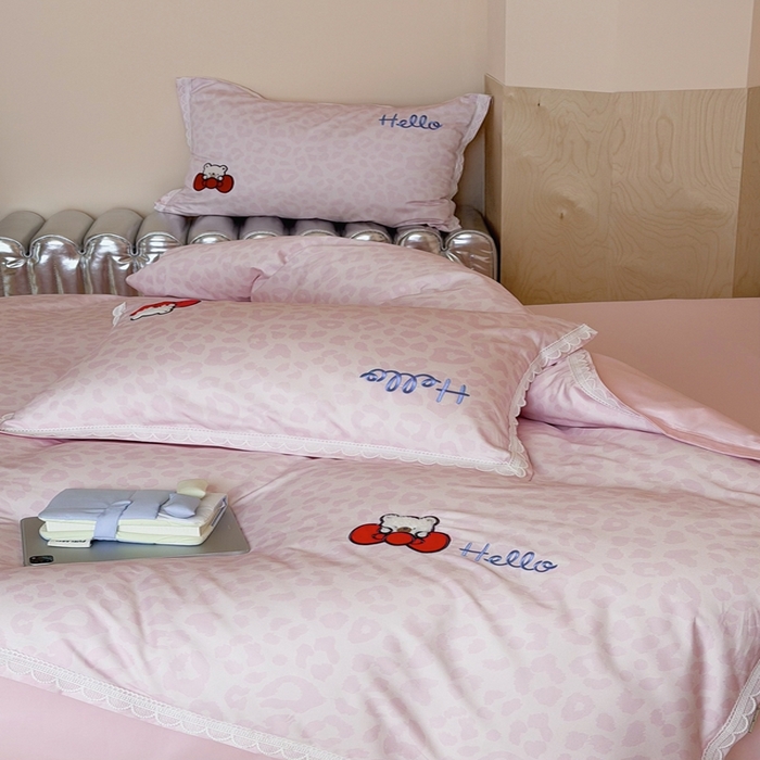 91家纺网 家纺一手货源 找家纺 桔子家纺 2026新款100s全棉快乐系列四件套 快乐小熊