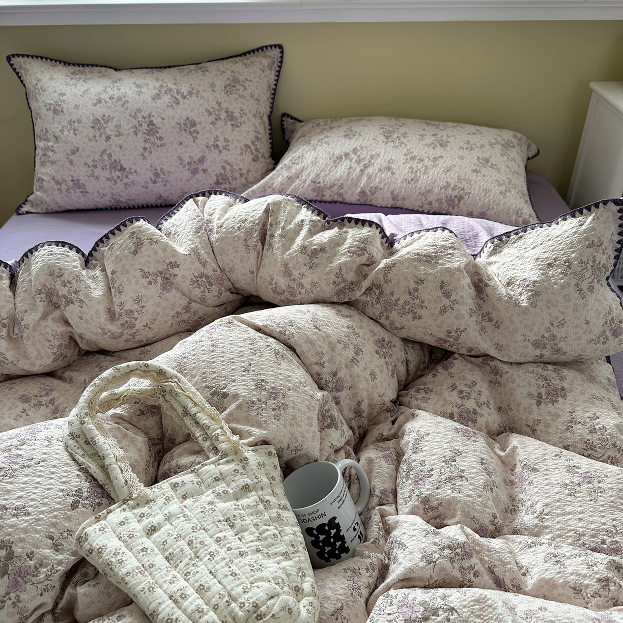 91家纺网 家纺一手货源 找家纺 几禾 2026新款高品质A类110g泡芙纱甜栗贝壳边四件套 甜栗-柔紫碎花屿