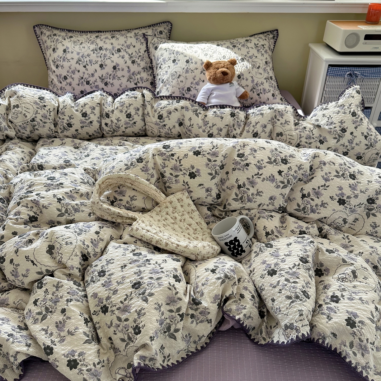 91家纺网 家纺一手货源 找家纺 几禾 2026新款高品质A类110g泡芙纱甜栗贝壳边四件套 甜栗-小猫秘境灰