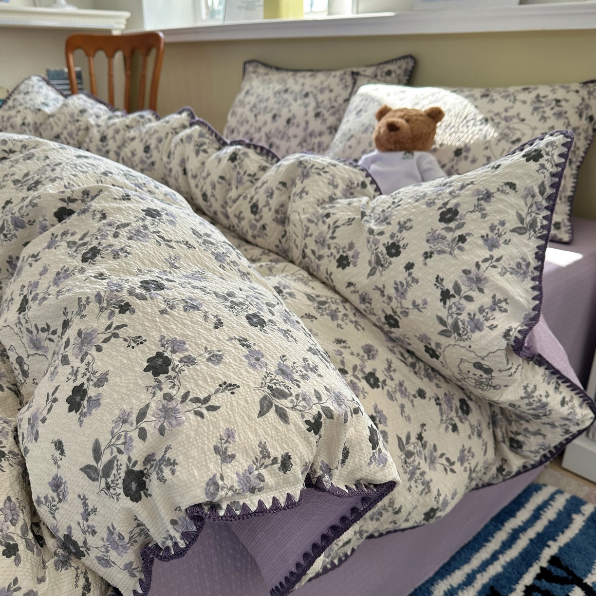 91家纺网 家纺一手货源 找家纺 几禾 2026新款高品质A类110g泡芙纱甜栗贝壳边四件套 甜栗-小猫秘境灰