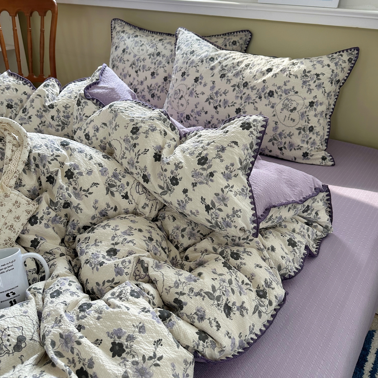 91家纺网 家纺一手货源 找家纺 几禾 2026新款高品质A类110g泡芙纱甜栗贝壳边四件套 甜栗-小猫秘境灰