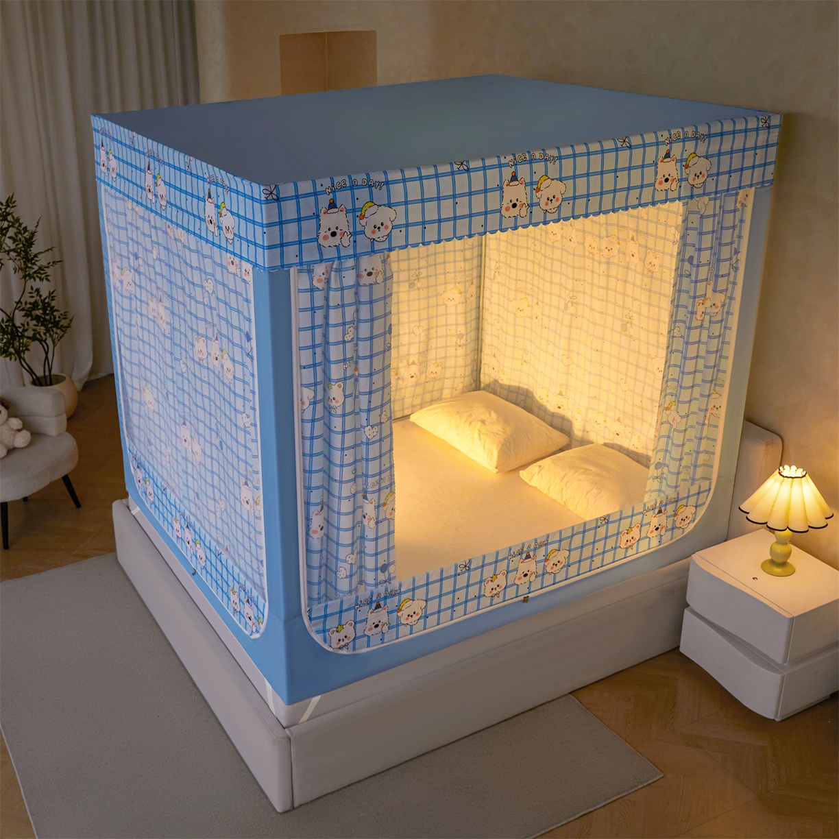 91家纺网 家纺一手货源 找家纺 迪凡保罗蚊帐 2026新款2606专版卡通回底全底AB版遮光帘坐床蚊帐 萌趣多多-带床帘