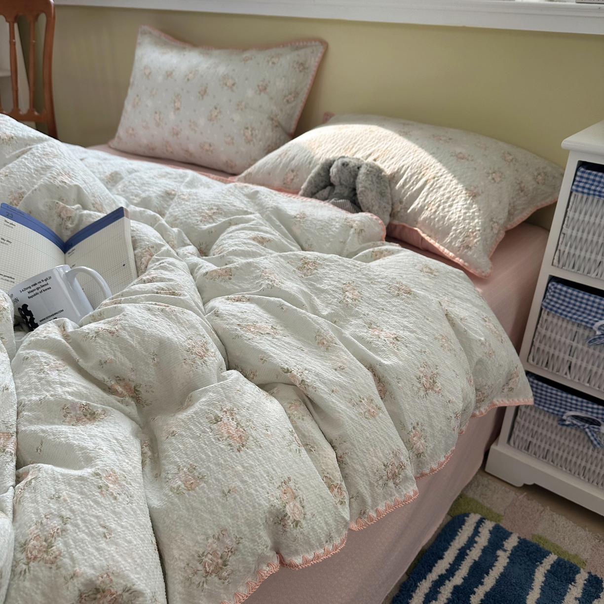 91家纺网 家纺一手货源 找家纺 几禾 2026新款高品质A类110g泡芙纱甜栗贝壳边四件套 甜栗-柔诗意