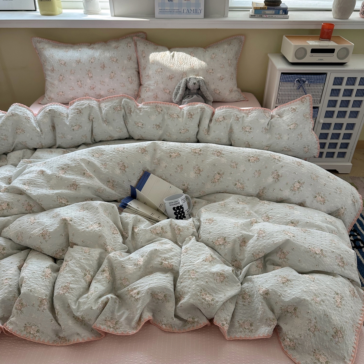 91家纺网 家纺一手货源 找家纺 几禾 2026新款高品质A类110g泡芙纱甜栗贝壳边四件套 甜栗-柔诗意