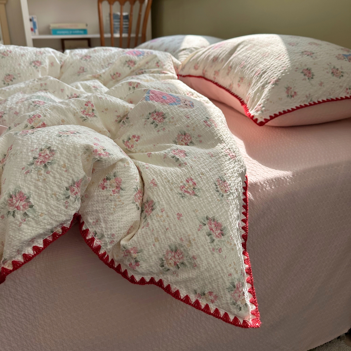 91家纺网 家纺一手货源 找家纺 几禾 2026新款高品质A类110g泡芙纱甜栗贝壳边四件套 甜栗-甜卷兔兔