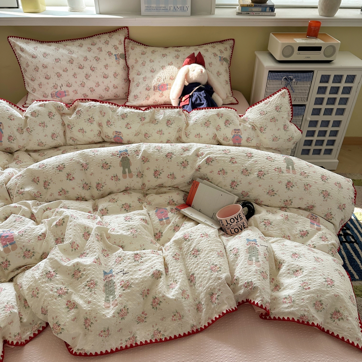 91家纺网 家纺一手货源 找家纺 几禾 2026新款高品质A类110g泡芙纱甜栗贝壳边四件套 甜栗-甜卷兔兔