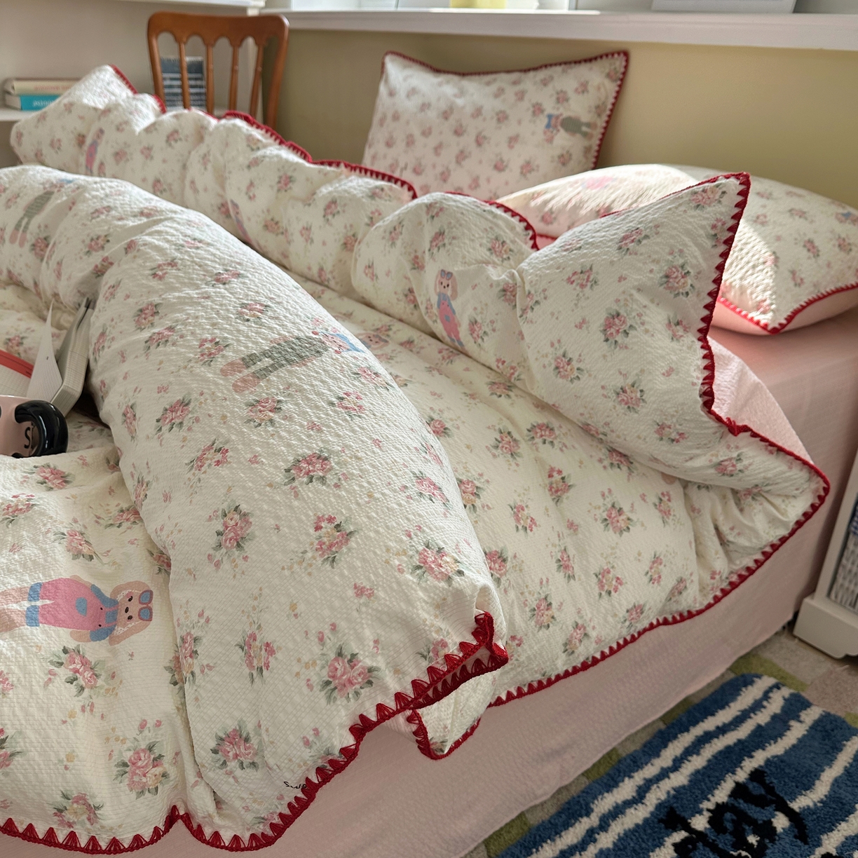 91家纺网 家纺一手货源 找家纺 几禾 2026新款高品质A类110g泡芙纱甜栗贝壳边四件套 甜栗-甜卷兔兔