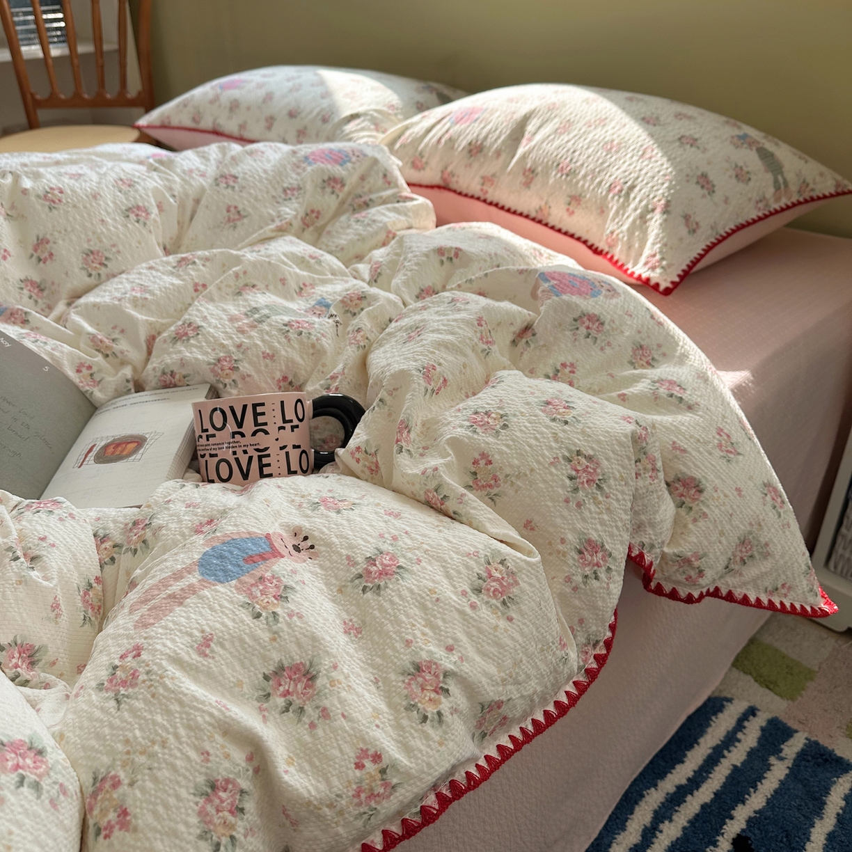 91家纺网 家纺一手货源 找家纺 几禾 2026新款高品质A类110g泡芙纱甜栗贝壳边四件套 甜栗-甜卷兔兔