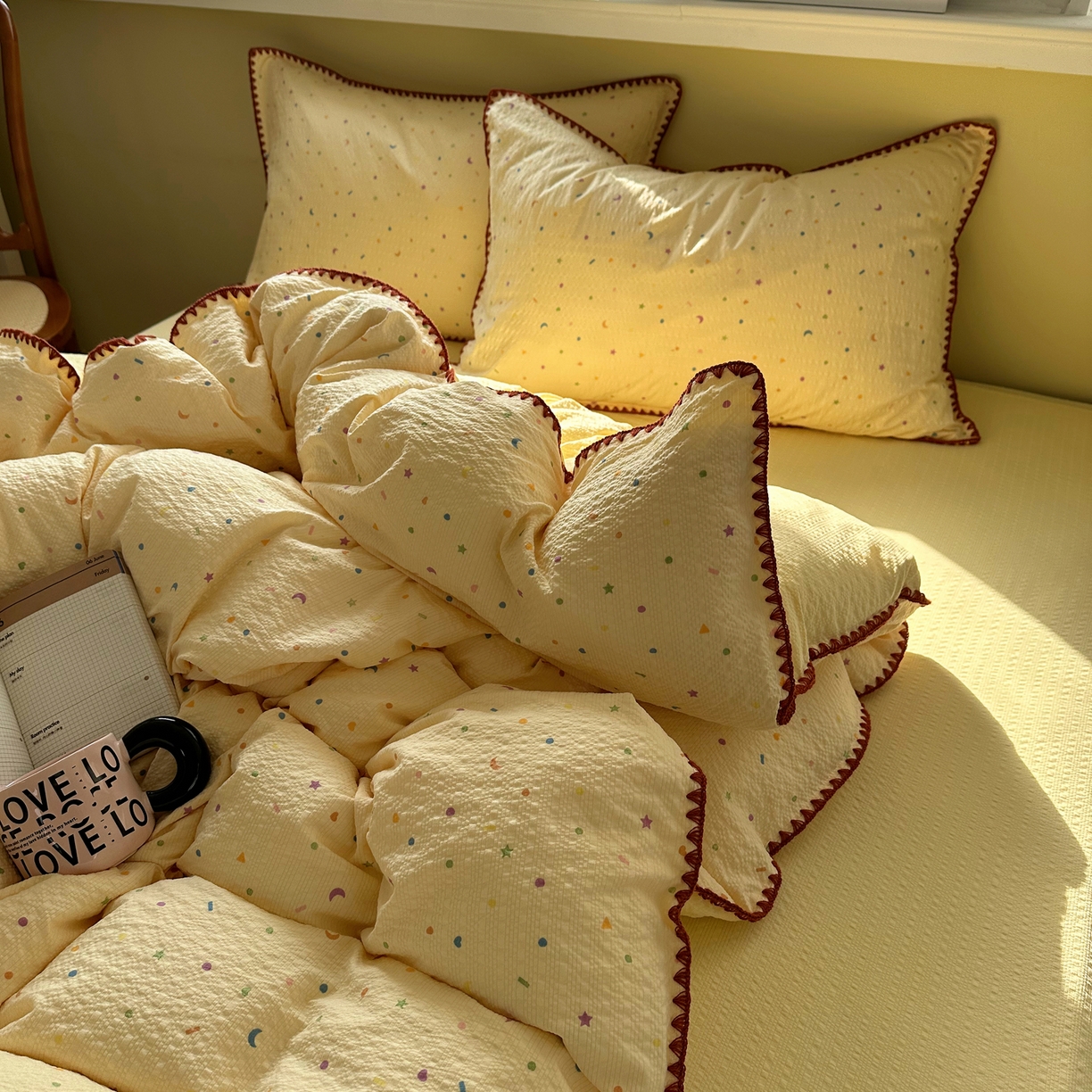 91家纺网 家纺一手货源 找家纺 几禾 2026新款高品质A类110g泡芙纱甜栗贝壳边四件套 甜栗-星月糖粒