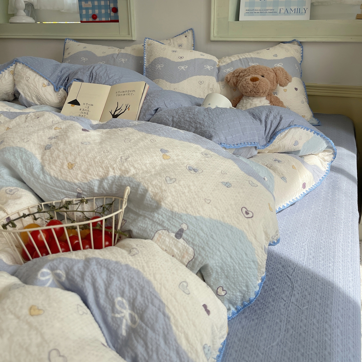 91家纺网 家纺一手货源 找家纺 凯洛奇 2026春夏新款A类高品质泡芙纱贝壳边四件套 蓝波甜心