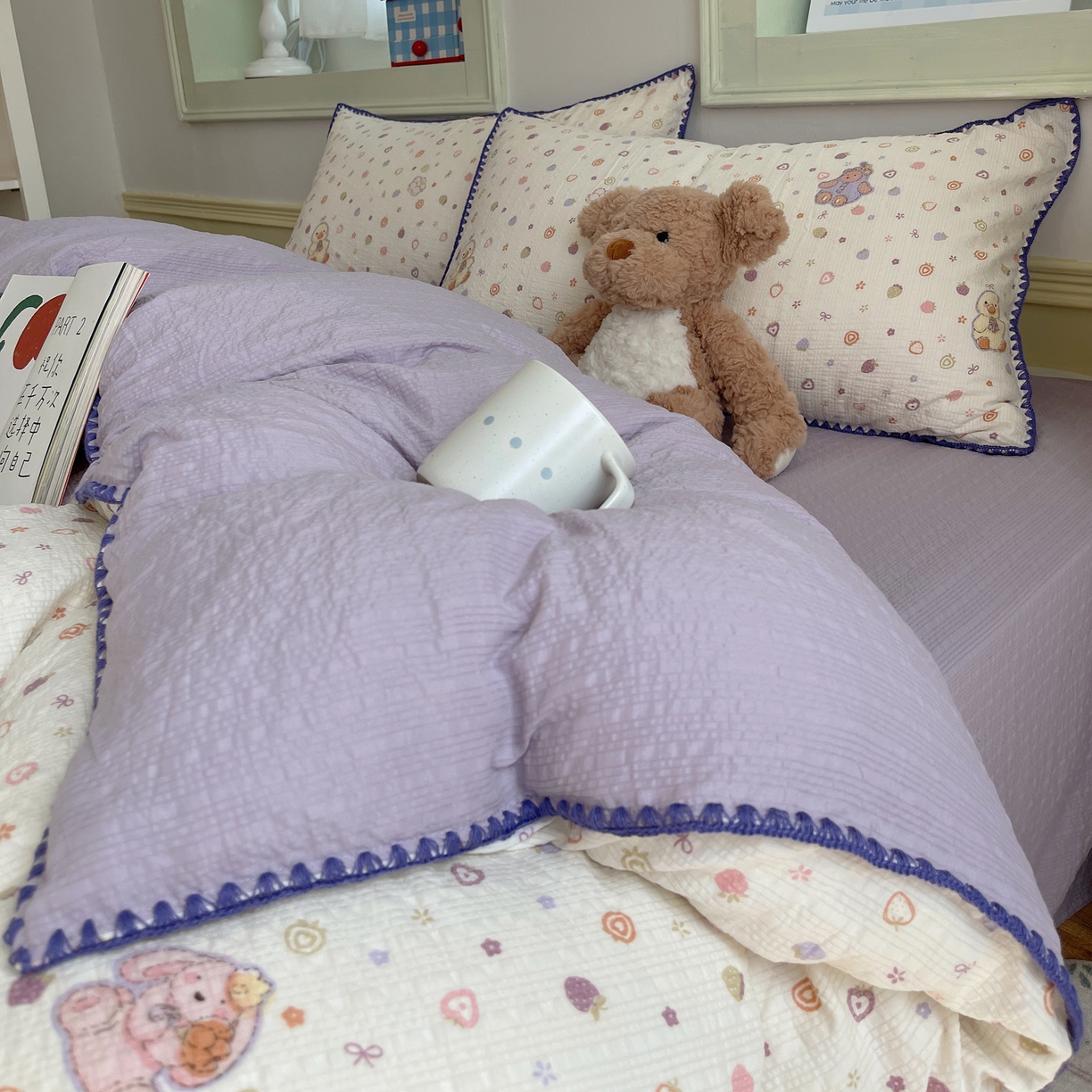 91家纺网 家纺一手货源 找家纺 凯洛奇 2026春夏新款A类高品质泡芙纱贝壳边四件套 糖心小熊