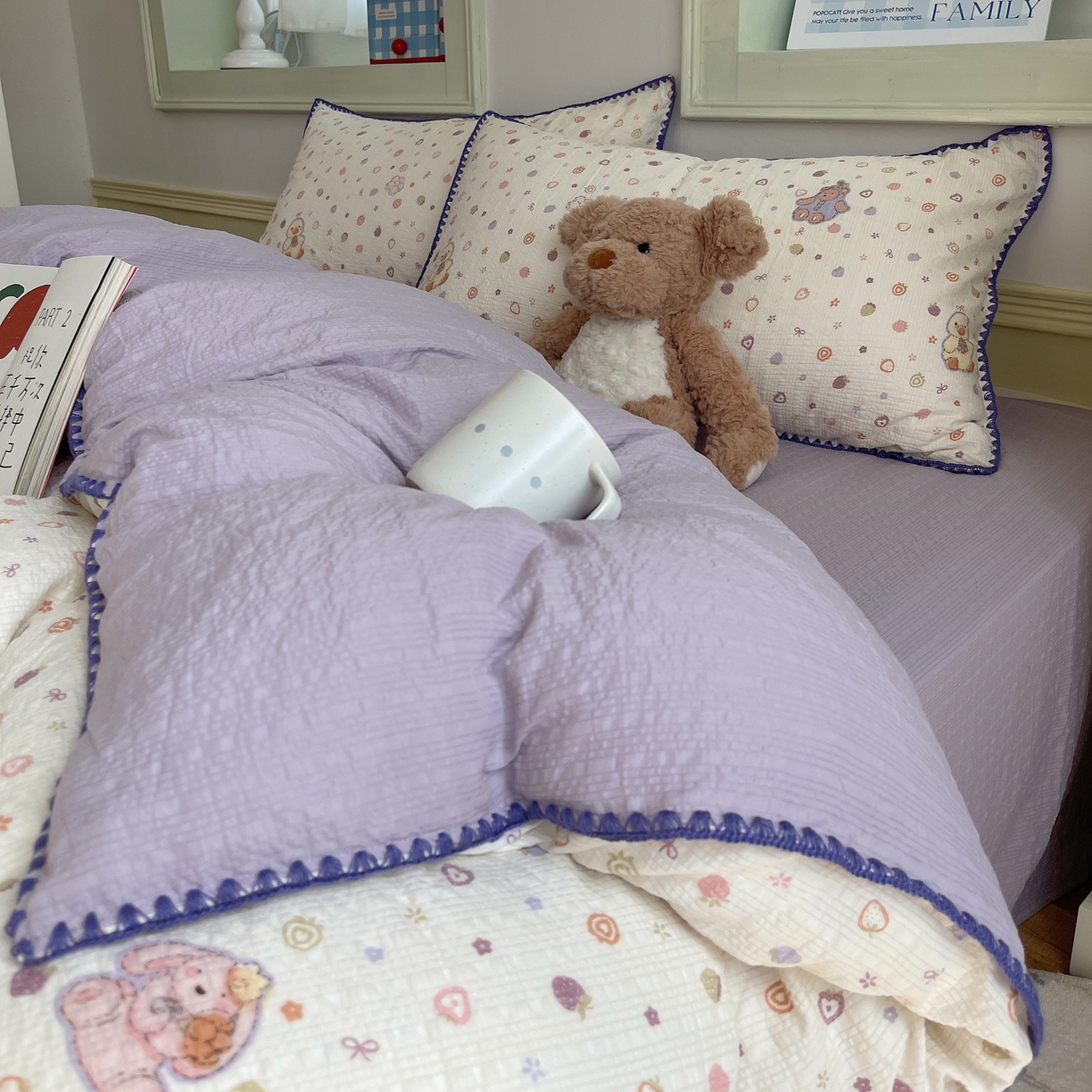 91家纺网 家纺一手货源 找家纺 凯洛奇 2026春夏新款A类高品质泡芙纱贝壳边四件套 糖心小熊