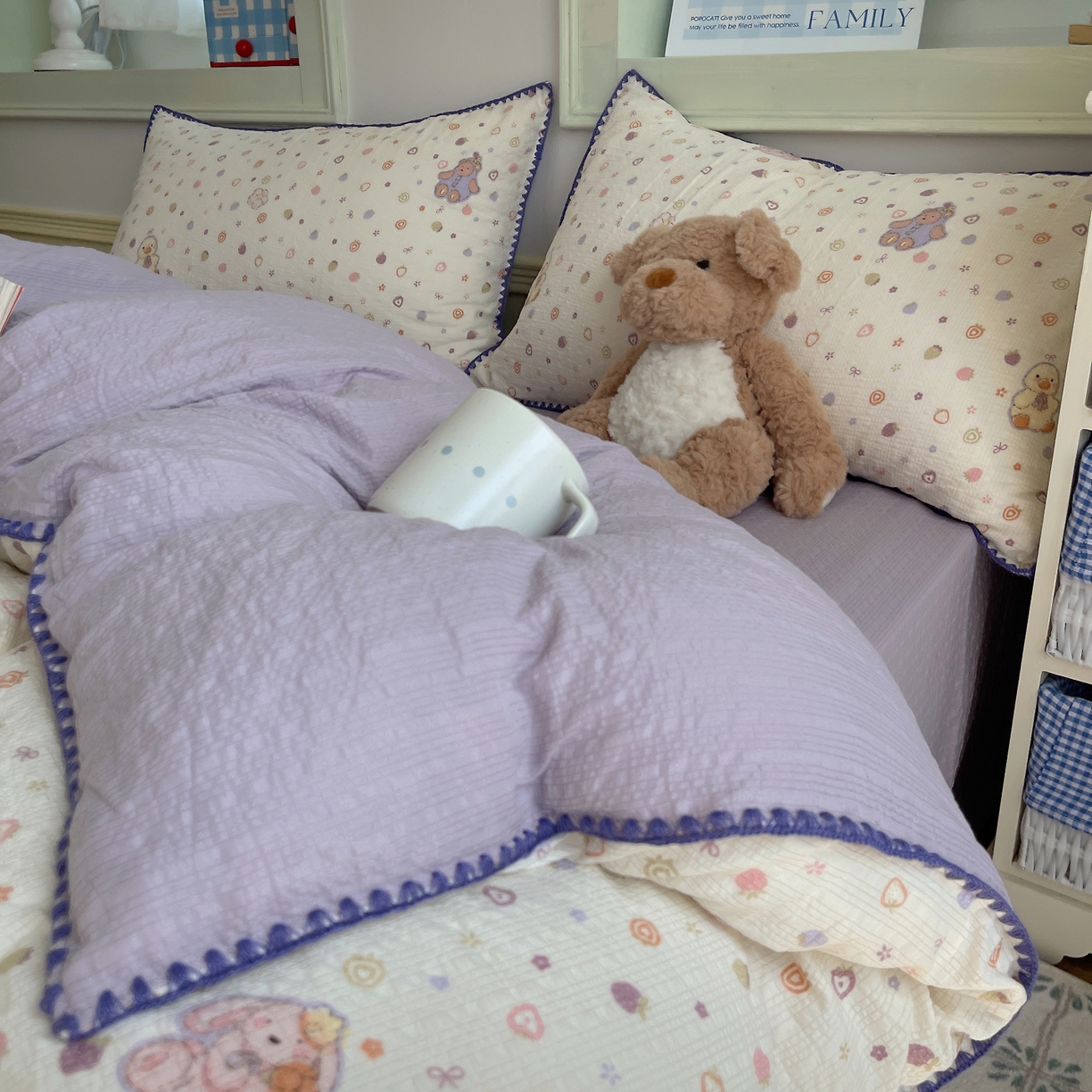 91家纺网 家纺一手货源 找家纺 凯洛奇 2026春夏新款A类高品质泡芙纱贝壳边四件套 糖心小熊