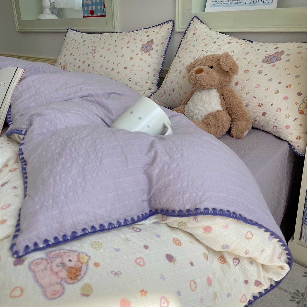 91家纺网 家纺一手货源 找家纺 凯洛奇 2026春夏新款A类高品质泡芙纱贝壳边四件套 糖心小熊