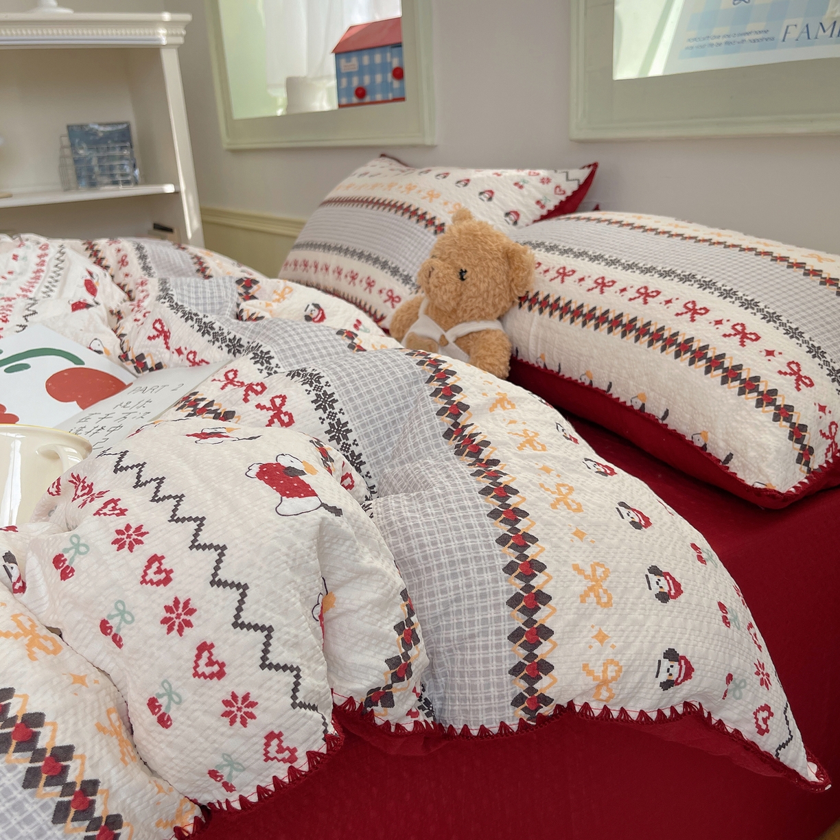 91家纺网 家纺一手货源 找家纺 凯洛奇 2026春夏新款A类高品质泡芙纱贝壳边四件套 小狗派对