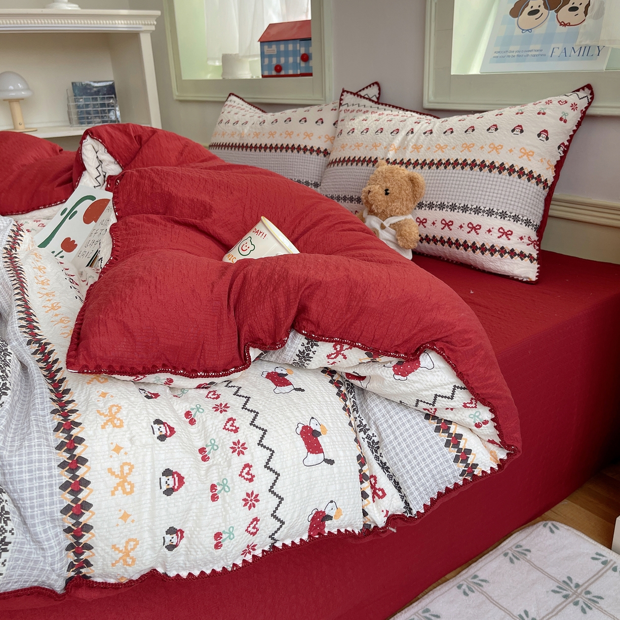 91家纺网 家纺一手货源 找家纺 凯洛奇 2026春夏新款A类高品质泡芙纱贝壳边四件套 小狗派对