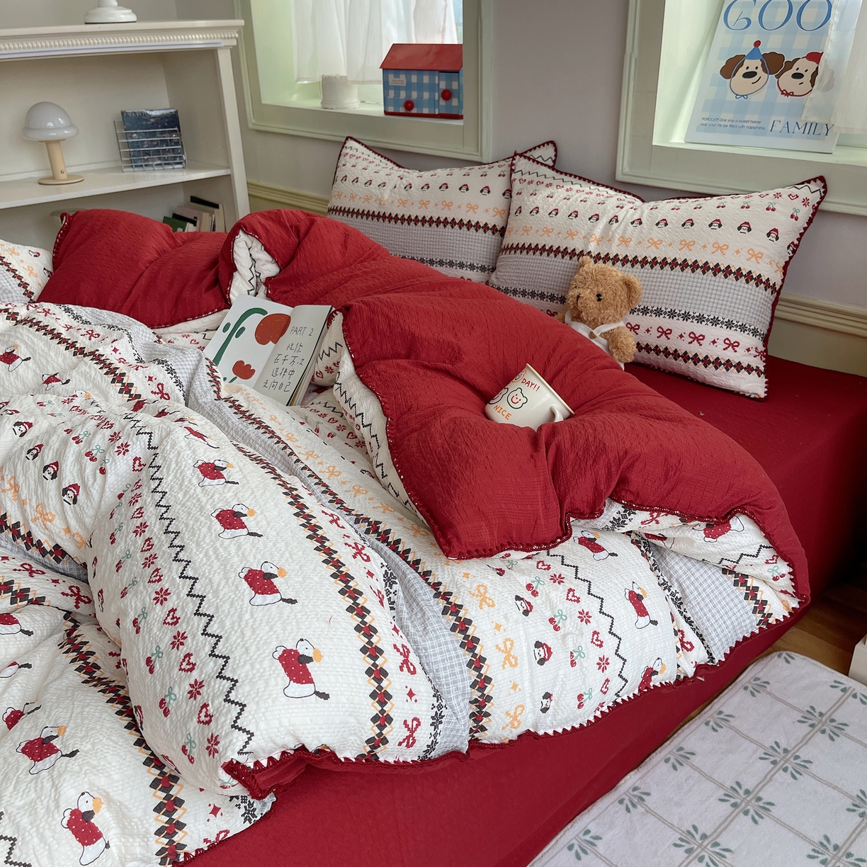 91家纺网 家纺一手货源 找家纺 凯洛奇 2026春夏新款A类高品质泡芙纱贝壳边四件套 小狗派对