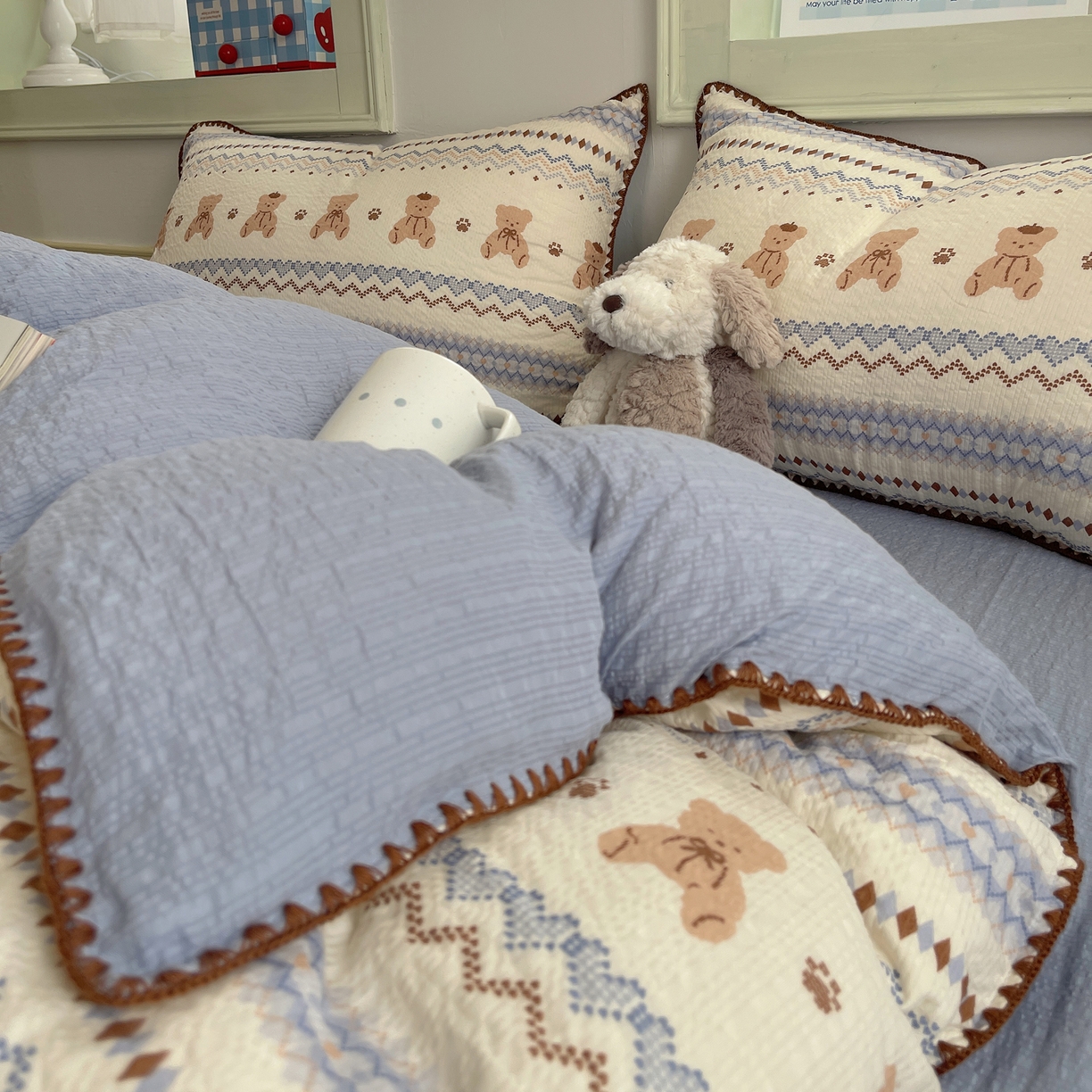 91家纺网 家纺一手货源 找家纺 凯洛奇 2026春夏新款A类高品质泡芙纱贝壳边四件套 小熊部落