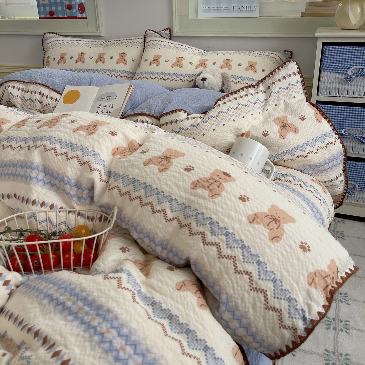 91家纺网 家纺一手货源 找家纺 凯洛奇 2026春夏新款A类高品质泡芙纱贝壳边四件套 小熊部落