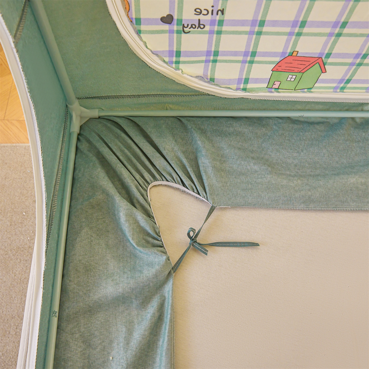 91家纺网 家纺一手货源 找家纺 迪凡保罗蚊帐 2026新款2606专版卡通回底全底AB版遮光帘坐床蚊帐 动物世界-无床帘