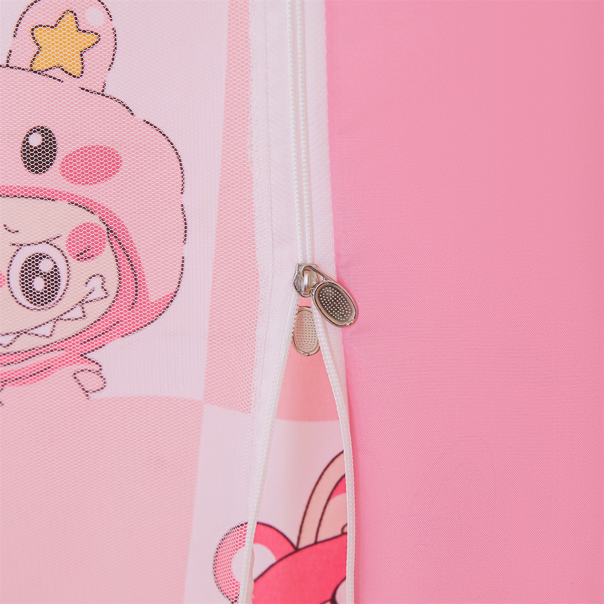 91家纺网 家纺一手货源 找家纺 迪凡保罗蚊帐 2026新款2606专版卡通回底全底AB版遮光帘坐床蚊帐 趣玩格子-无床帘