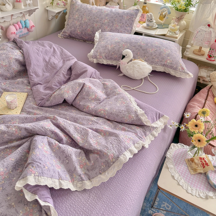 91家纺网 家纺一手货源 找家纺 贝扬思家纺 2026新款泡芙纱全棉蕾丝花边夏被-花笺系列（甜系花边撞入梦境，软乎乎的质感，治愈所有疲惫） 花笺-松间茶事