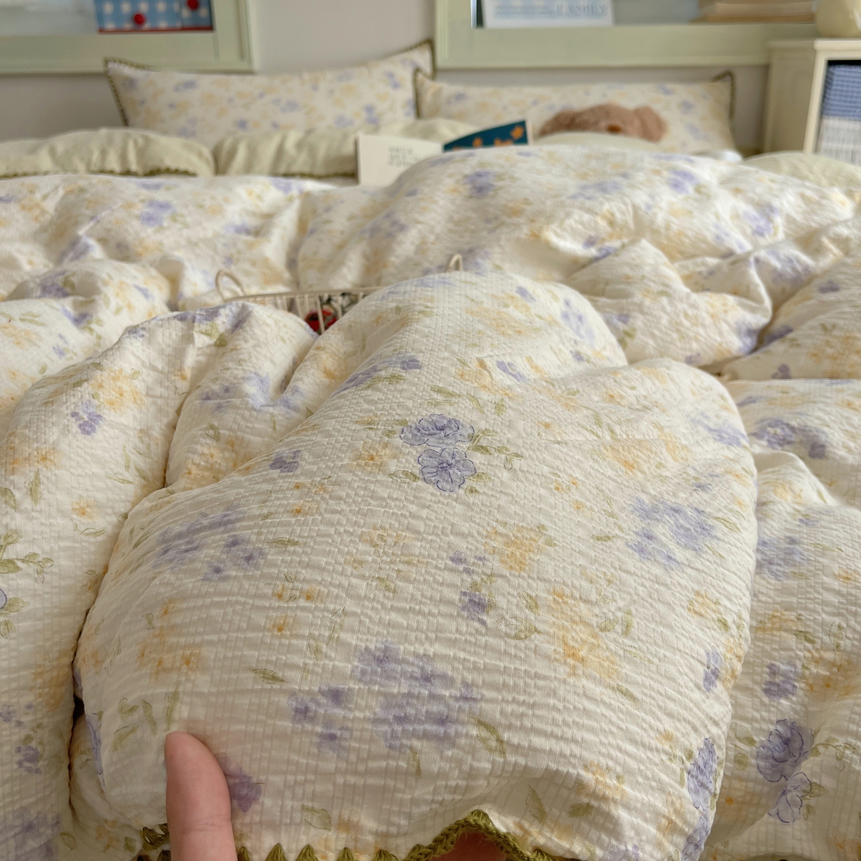 91家纺网 家纺一手货源 找家纺 凯洛奇 2026春夏新款A类高品质泡芙纱贝壳边四件套 紫雾花事