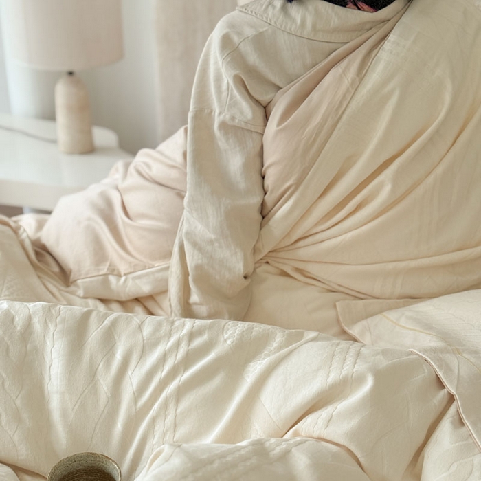 91家纺网 家纺一手货源 找家纺 奈萝家纺 2026新款长绒棉纯棉水洗全棉浮雕提花四件套 简意