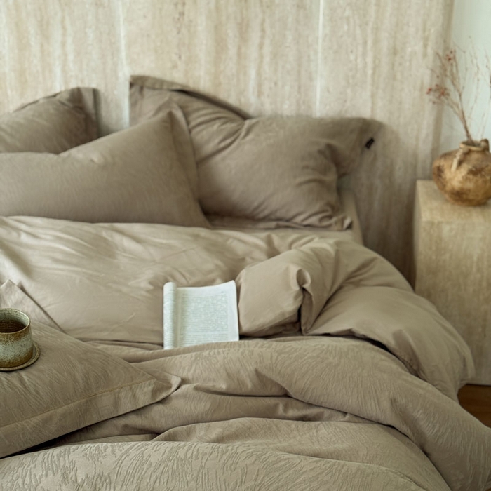 91家纺网 家纺一手货源 找家纺 奈萝家纺 2026新款长绒棉纯棉水洗全棉浮雕提花四件套 魅奇