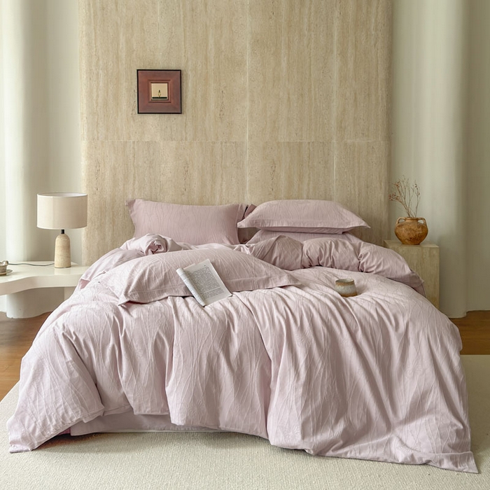 91家纺网 家纺一手货源 找家纺 奈萝家纺 2026新款长绒棉纯棉水洗全棉浮雕提花四件套 米娅紫