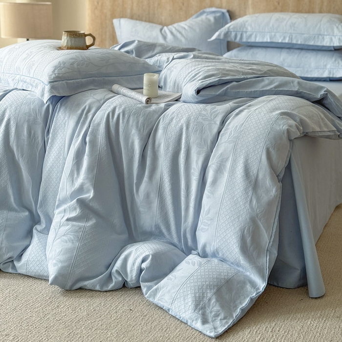 91家纺网 家纺一手货源 找家纺 奈萝家纺 2026新款长绒棉纯棉水洗全棉浮雕提花四件套 娜蓝