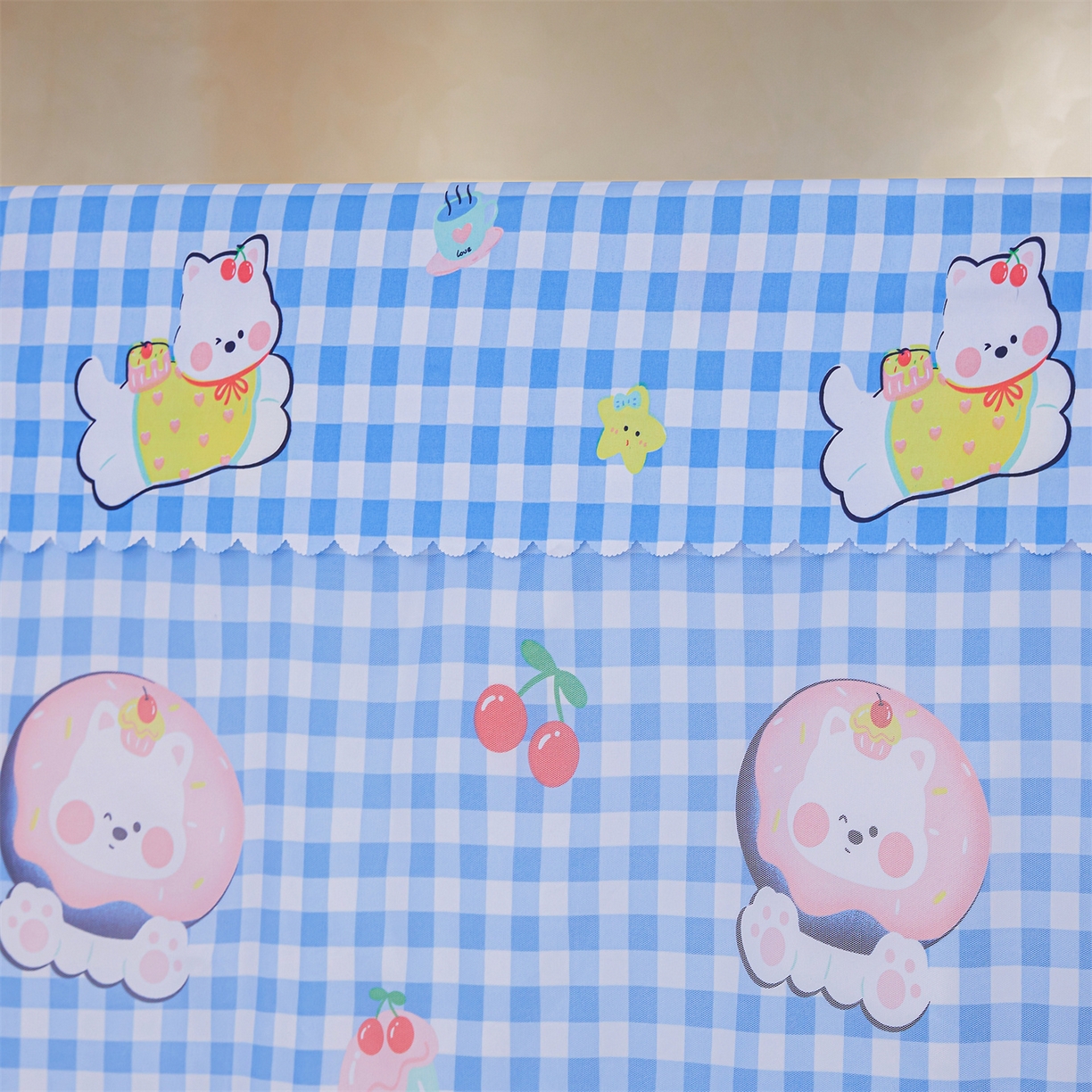 91家纺网 家纺一手货源 找家纺 迪凡保罗蚊帐 2026新款2606专版卡通回底全底AB版遮光帘坐床蚊帐 可爱奶狗-无床帘