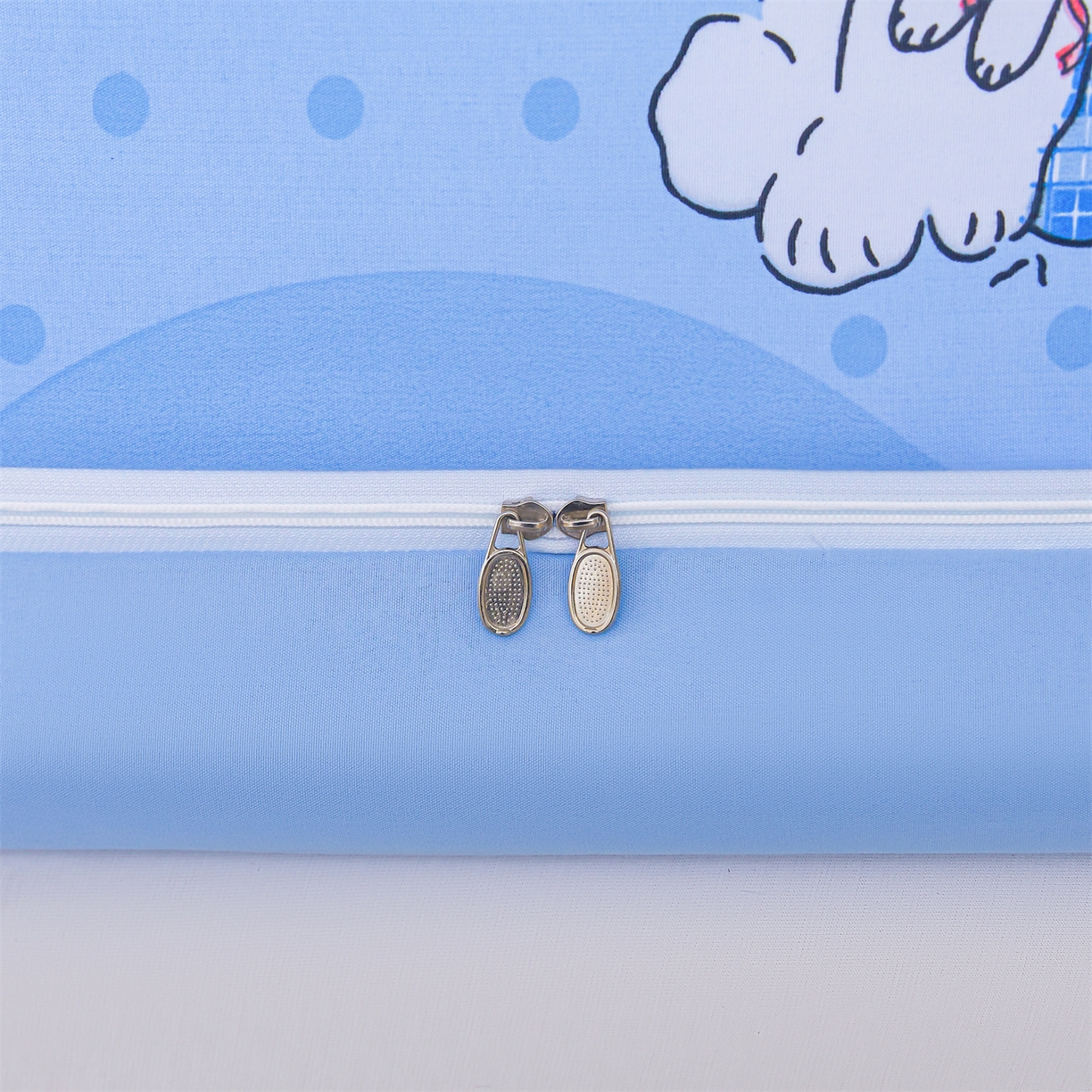 91家纺网 家纺一手货源 找家纺 迪凡保罗蚊帐 2026新款2606专版卡通回底全底AB版遮光帘坐床蚊帐 小狗派对-无床帘