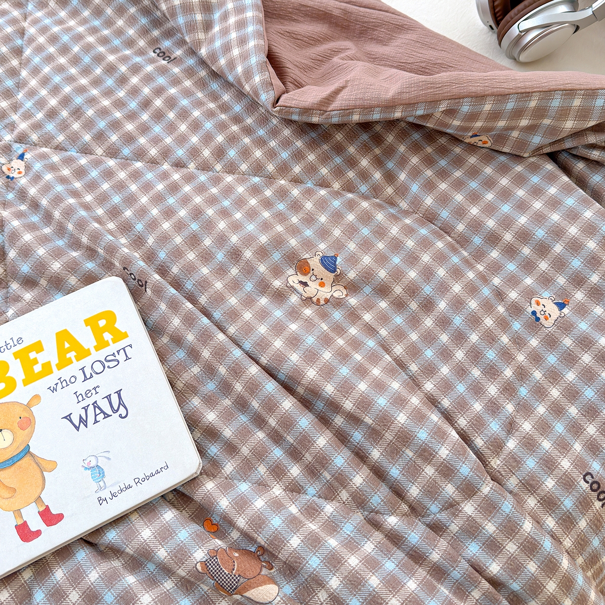 91家纺网 家纺一手货源 找家纺 弗苓家纺 2026新款A类云感有氧双层纱夏被夏凉被 英伦小熊