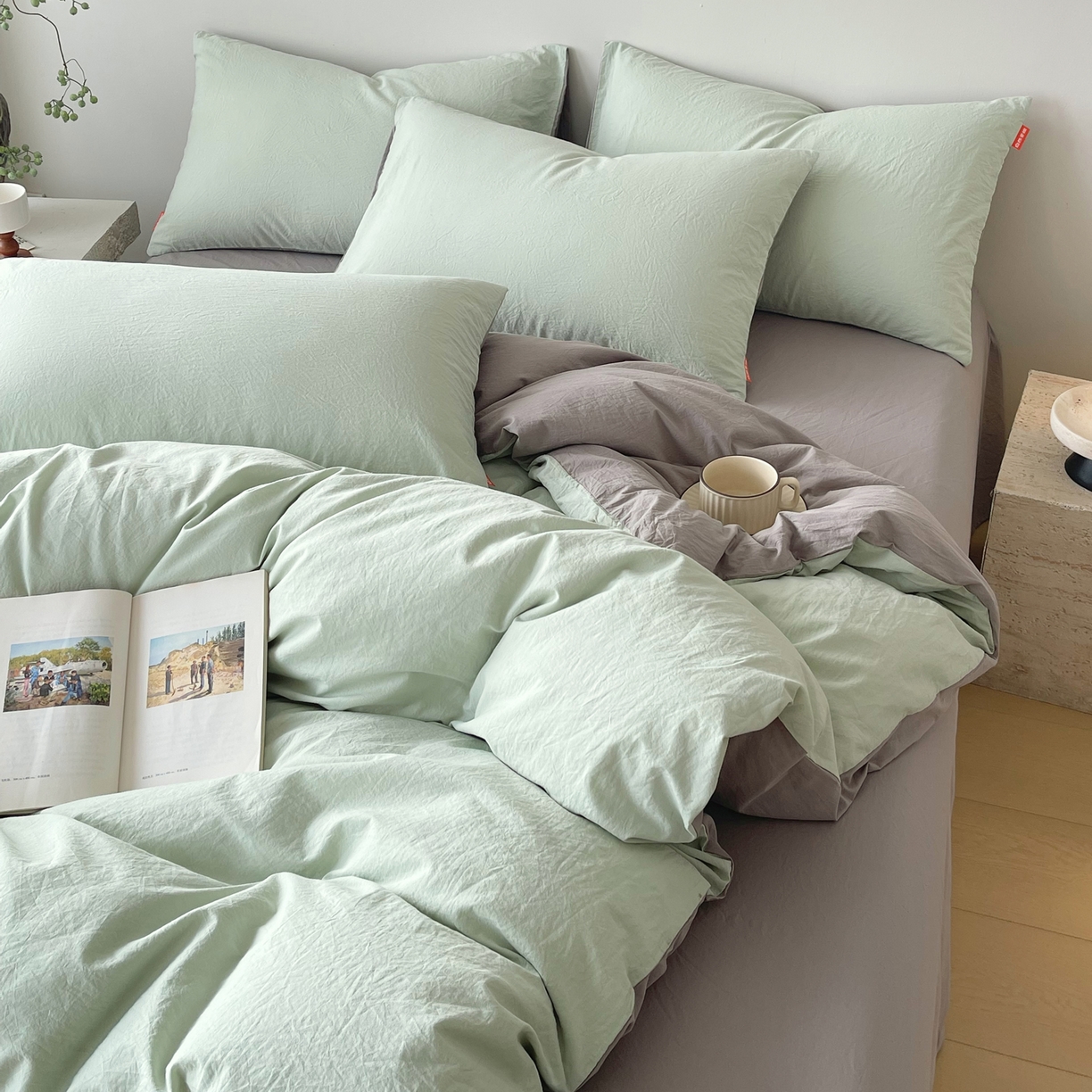 91家纺网 家纺一手货源 找家纺 春皖家纺 2026春夏新款双拼全棉纯棉水洗棉四件套 薄荷绿-浅灰