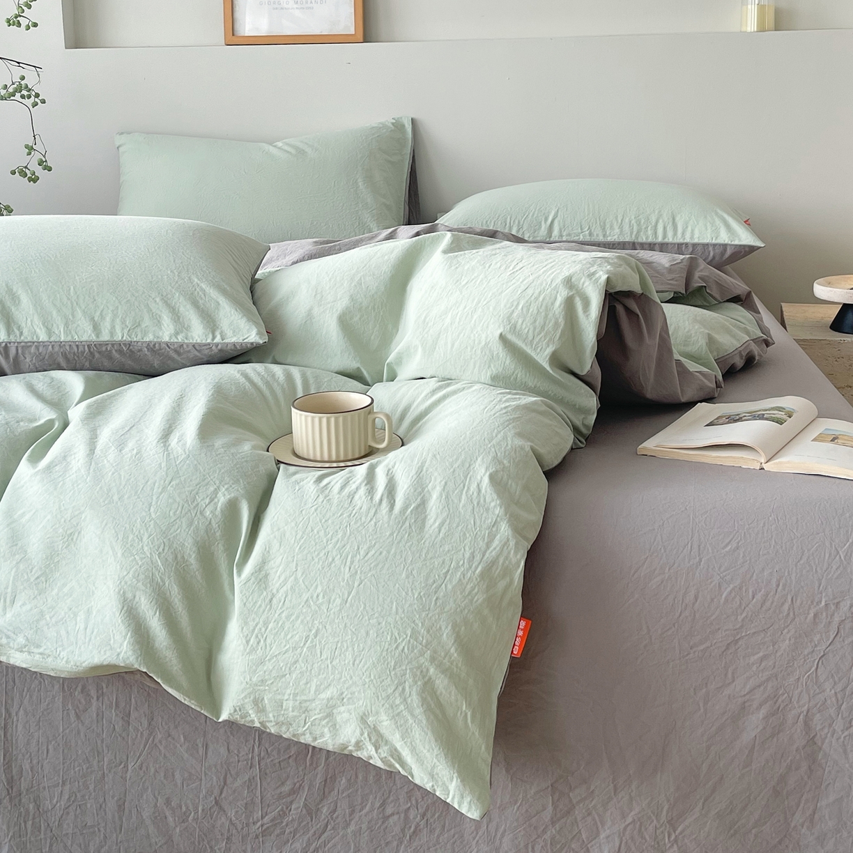 91家纺网 家纺一手货源 找家纺 春皖家纺 2026春夏新款双拼全棉纯棉水洗棉四件套 薄荷绿-浅灰