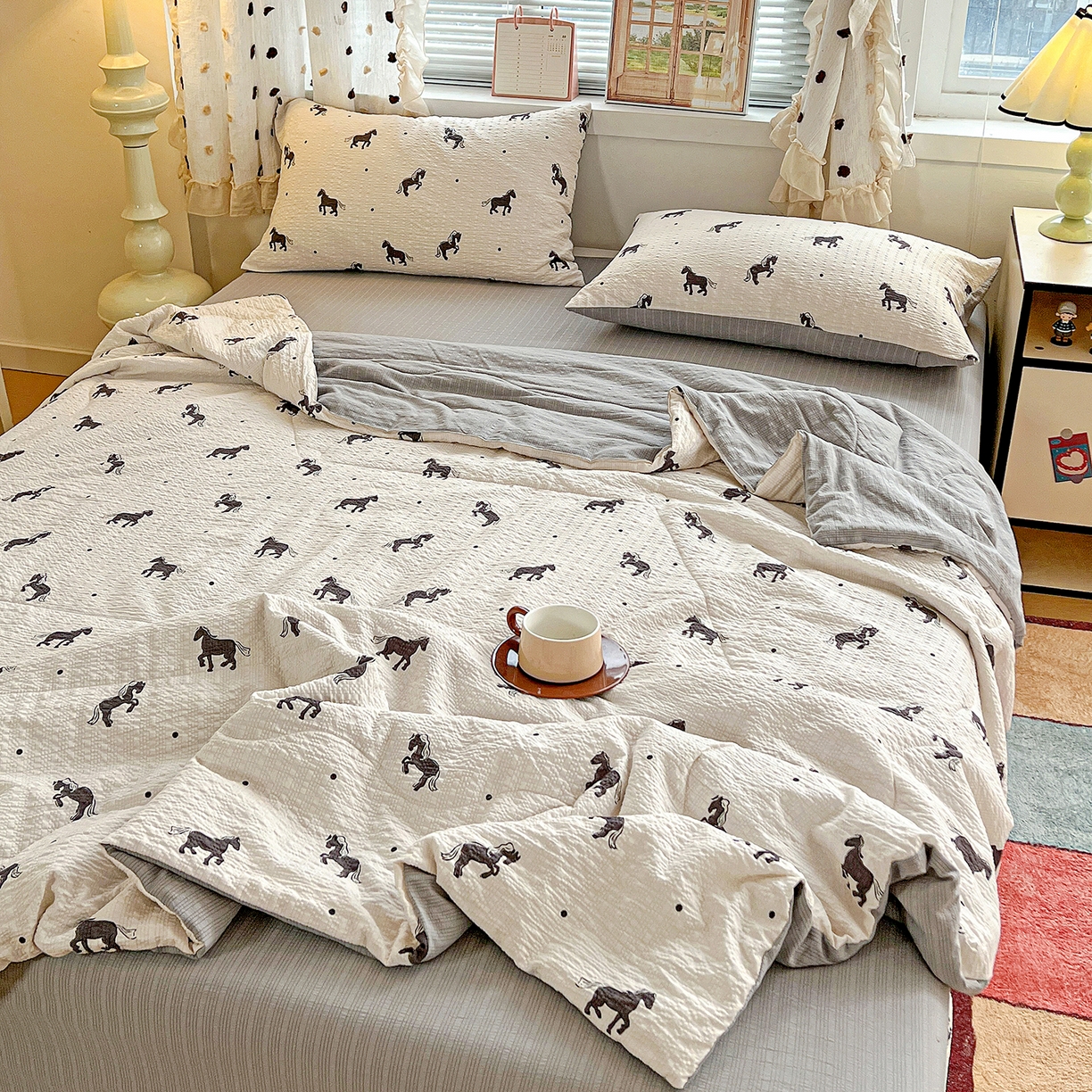 91家纺网 家纺一手货源 找家纺 （总）梦莱斯 2026新款小清新印花水洗夏被四件套-简单款