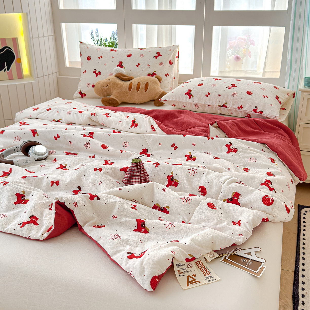 91家纺网 家纺一手货源 找家纺 弗苓家纺 2026新款A类云感有氧双层纱夏被夏凉被 红果小马