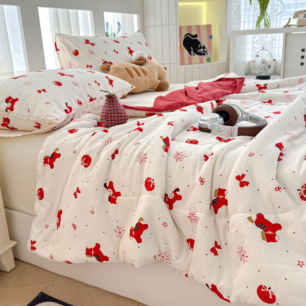 91家纺网 家纺一手货源 找家纺 弗苓家纺 2026新款A类云感有氧双层纱夏被夏凉被 红果小马