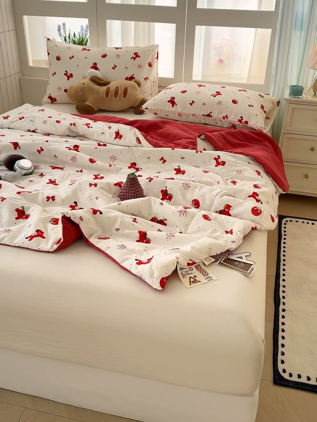 91家纺网 家纺一手货源 找家纺 弗苓家纺 2026新款A类云感有氧双层纱夏被夏凉被 红果小马